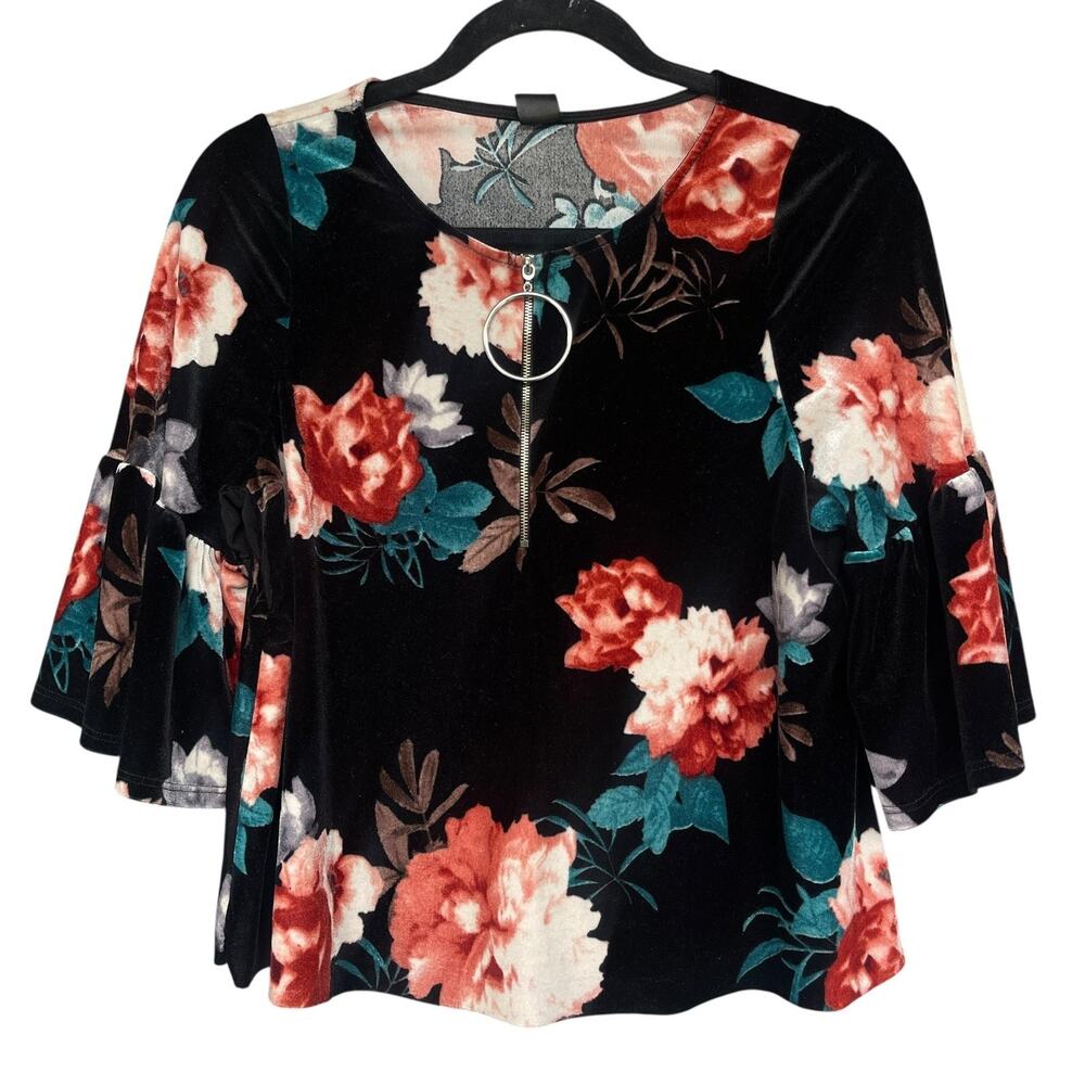 I Joah Top Womens Small Black Floral Velvet Bell Sleeve Ruffle Blouse Tiered